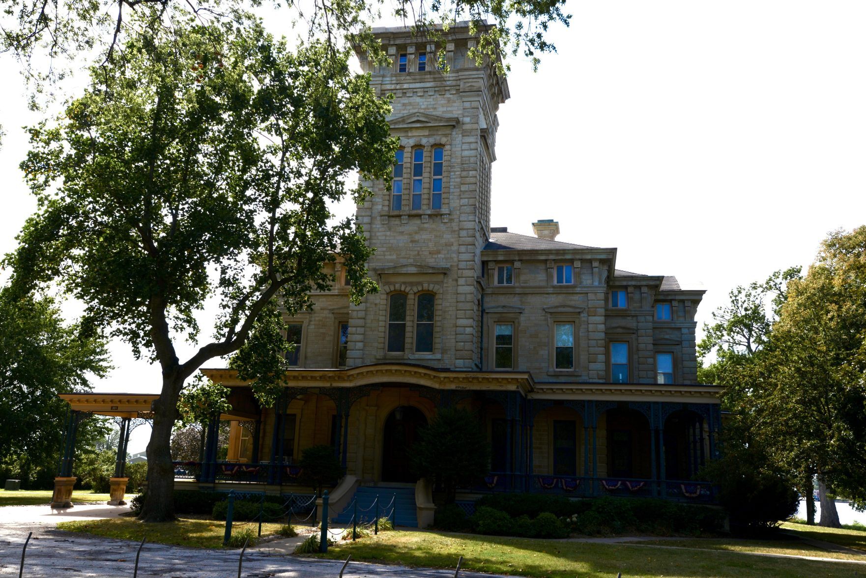 Arsenal Island: Italianate Quarters One